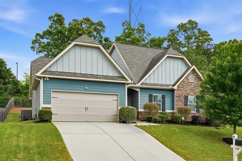 3 bedroom, 3 bathroom, 2,519 sq ft single family residence for sale at 2556 Grayton Loop, Villa Rica, GA 30180 — photo 3
