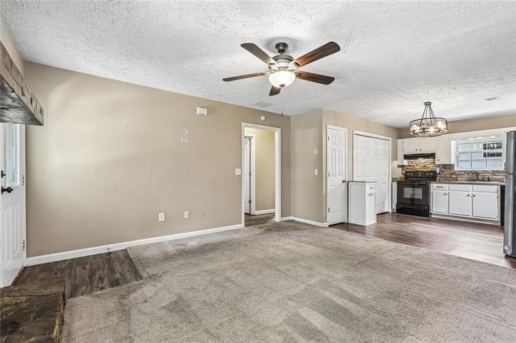 2 bedroom, 1 bathroom, 808 sq ft single family residence for sale at 6360 Quail Trail, Gainesville, GA 30506 — photo 6