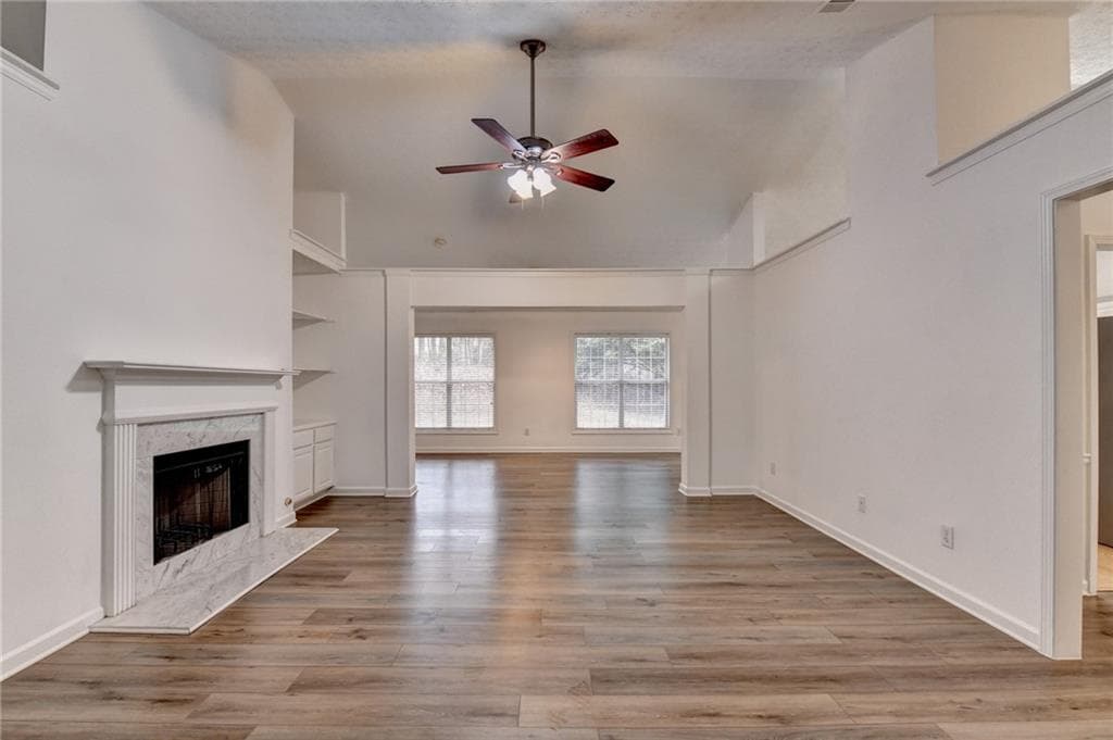 4 bedroom, 2 bathroom, 2,400 sq ft single family residence for sale at 5133 Haverford Run Drive, Lilburn, GA 30047 — photo 4