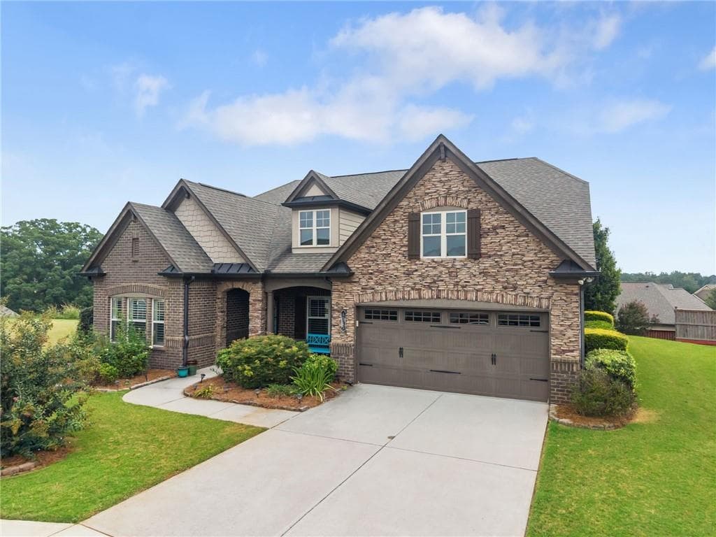 4 bedroom, 4 bathroom, 2,575 sq ft single family residence for sale at 4310 Granison Chase, Gainesville, GA 30504 — photo 4