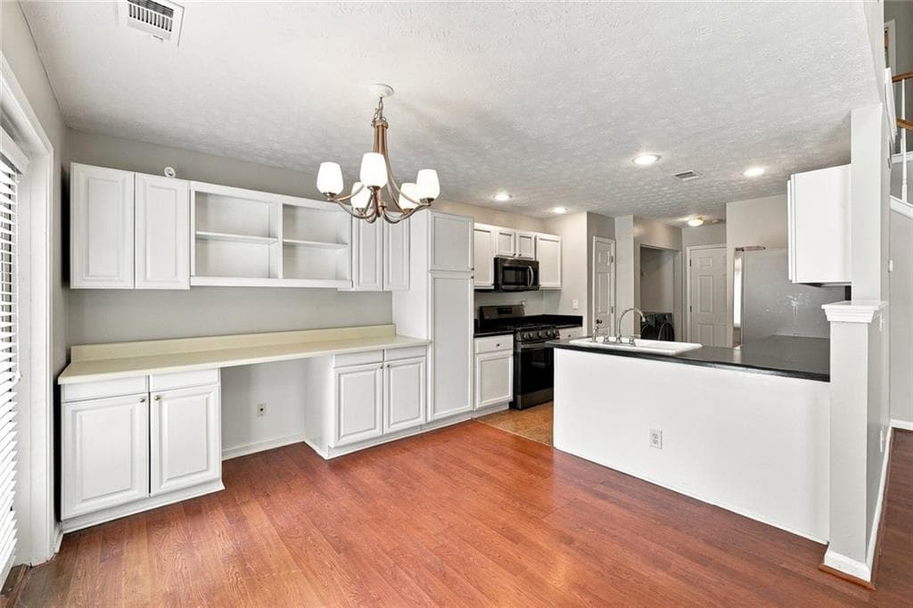 3 bedroom, 3 bathroom, 1,377 sq ft single family residence for sale at 2115 Calumet Crossing, Cumming, GA 30041 — photo 8