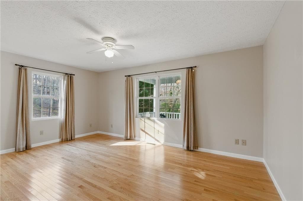 2 bedroom, 2 bathroom, 1,272 sq ft single family residence for sale at 218 Eden Woods, Clarkesville, GA 30523 — photo 8