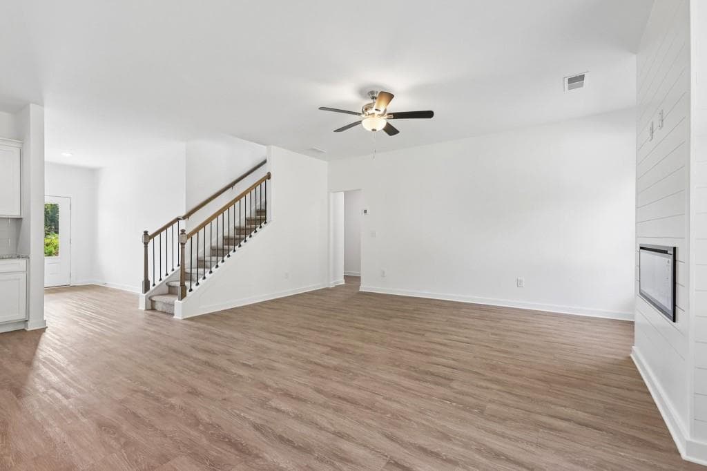 4 bedroom, 3 bathroom, 2,517 sq ft single family residence for sale at 100 Eryn Terrace, Covington, GA 30014 — photo 5