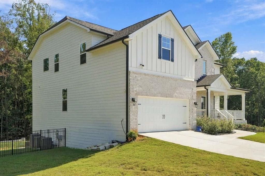 6 bedroom, 5 bathroom single family residence for sale at 6 SLICK Court, Senoia, GA 30276 — photo 2