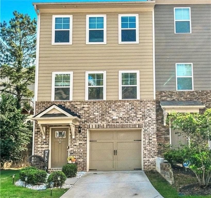 4 bedroom, 4 bathroom, 1,344 sq ft townhouse for sale at 870 Society Circle, Atlanta, GA 30331