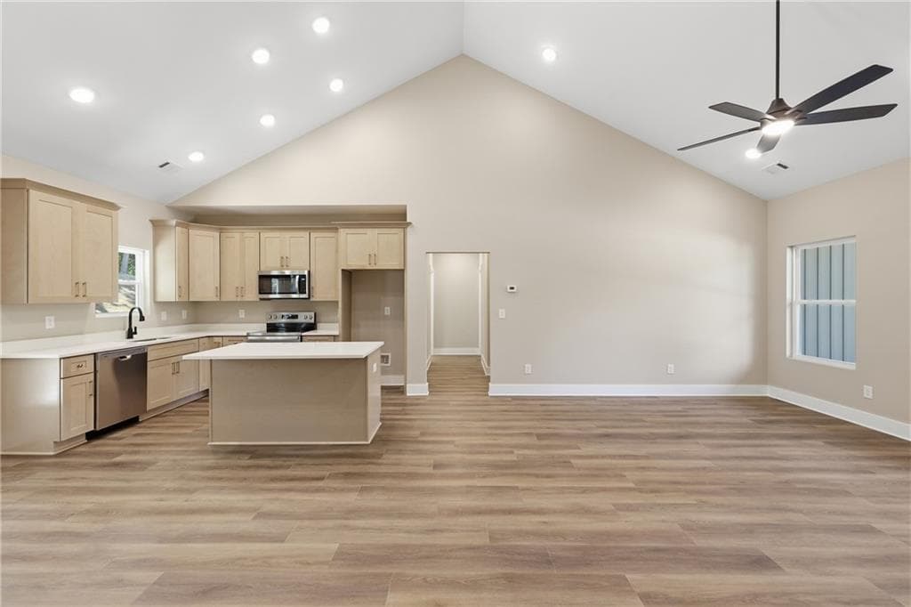 4 bedroom, 3 bathroom, 1,846 sq ft single family residence for sale at 180 Edwards Road, Clarkesville, GA 30523 — photo 6