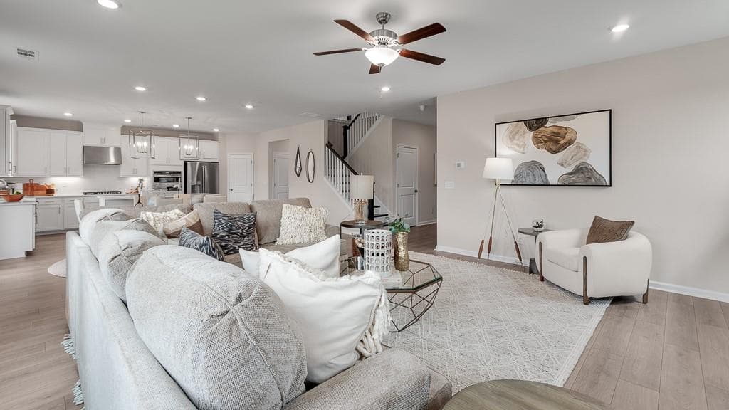 5 bedroom, 4 bathroom, 3,188 sq ft single family residence for sale at 8525 Stratford Oaks Avenue, Ball Ground, GA 30107 — photo 7