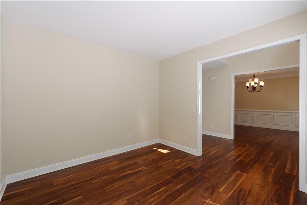 5 bedroom, 3 bathroom, 2,931 sq ft single family residence for sale at 3919 Grand Park Drive, Suwanee, GA 30024 — photo 10