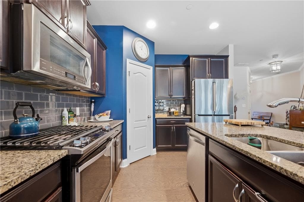 4 bedroom, 4 bathroom, 2,531 sq ft townhouse for sale at 1008 Candela Lane, Smyrna, GA 30082 — photo 7