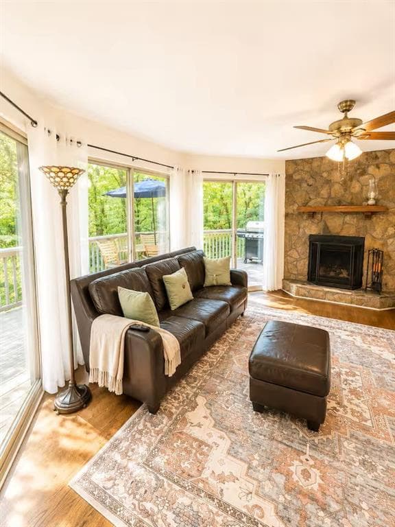 3 bedroom, 4 bathroom, 1,948 sq ft single family residence for sale at 10 Morgan Walk, Big Canoe, GA 30143 — photo 3