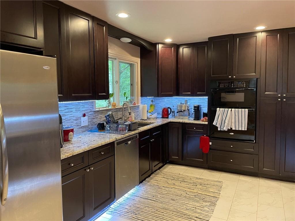 1 bedroom, 1 bathroom, 350 sq ft single family residence for rent at 3355 Timber Lake Road, Kennesaw, GA 30144 for $1,000 a month — photo 3
