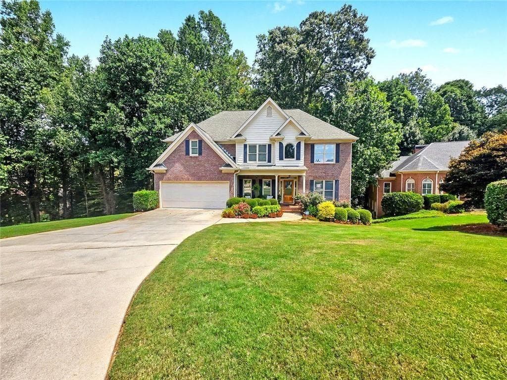 6 bedroom, 4 bathroom, 4,481 sq ft single family residence under contract at 5717 Harmony Point Drive, Lilburn, GA 30047 — photo 10