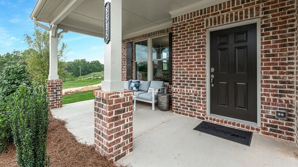5 bedroom, 5 bathroom, 3,795 sq ft single family residence for sale at 8515 Stratford Oaks Avenue, Ball Ground, GA 30107 — photo 4