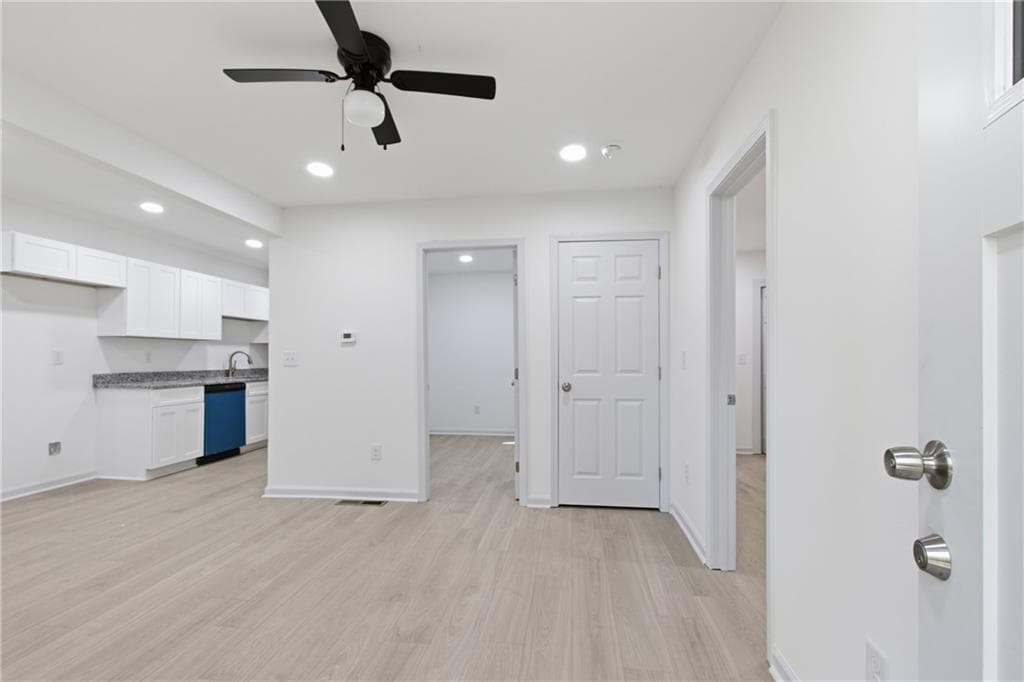 3 bedroom, 2 bathroom, 1,296 sq ft single family residence for sale at 152 Toole Street, Clayton, GA 30525 — photo 2