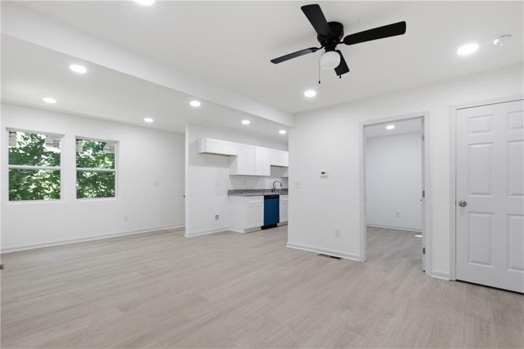 3 bedroom, 2 bathroom, 1,296 sq ft single family residence for sale at 152 Toole Street, Clayton, GA 30525 — photo 3