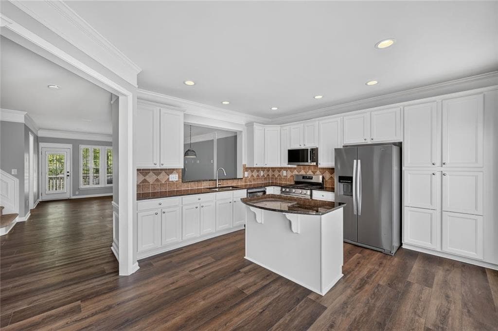 3 bedroom, 4 bathroom, 2,328 sq ft townhouse for rent at 3423 Triview Square, Atlanta, GA 30339 for $3,250 a month — photo 7