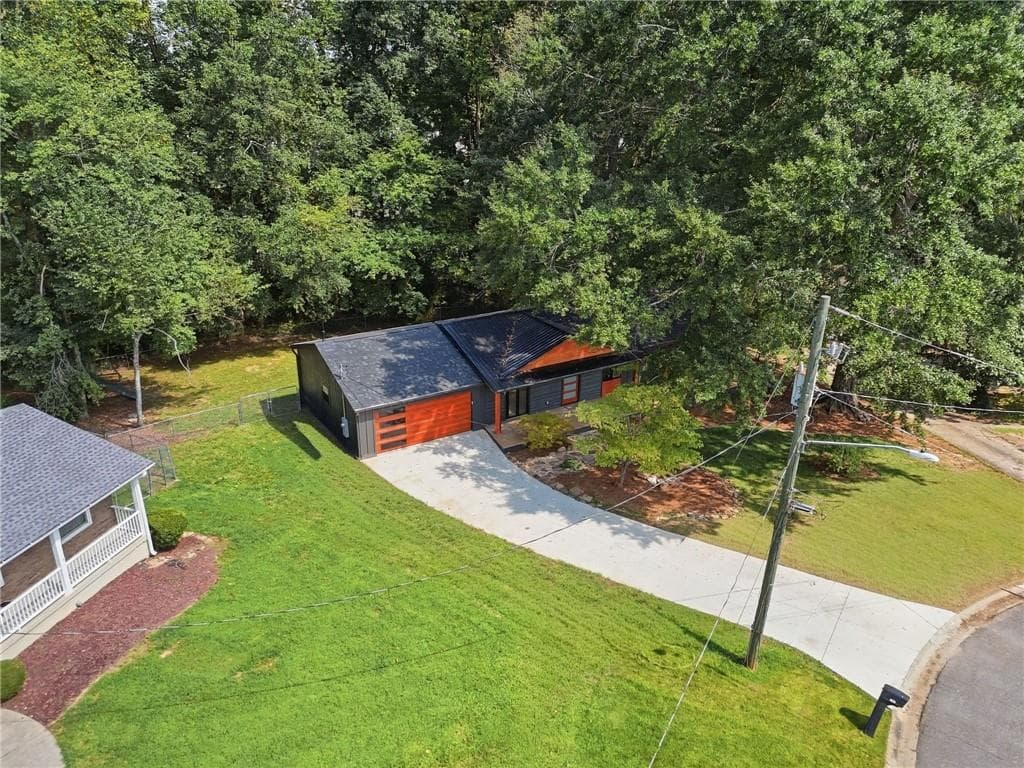 4 bedroom, 2 bathroom, 1,850 sq ft single family residence for sale at 190 Crestwood Court, Alpharetta, GA 30009 — photo 7
