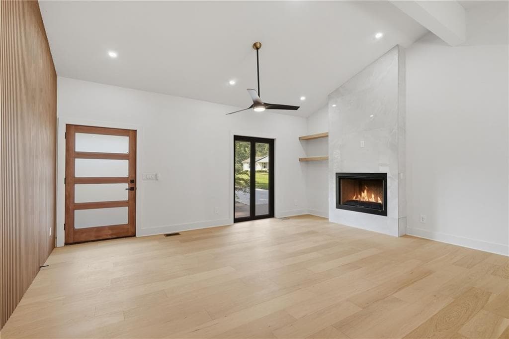 4 bedroom, 2 bathroom, 1,850 sq ft single family residence for sale at 190 Crestwood Court, Alpharetta, GA 30009 — photo 10