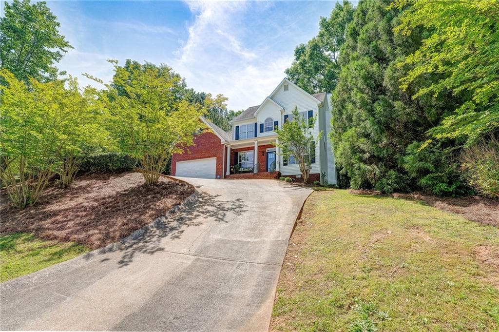 4 bedroom, 3 bathroom, 2,151 sq ft single family residence for sale at 35 Planters Drive, Cartersville, GA 30120