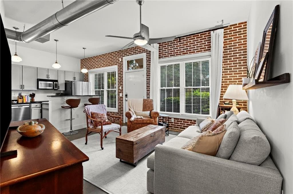 2 bedroom, 1 bathroom, 825 sq ft condominium for sale at 791 Wylie Street 1011, Atlanta, GA 30316 — photo 6