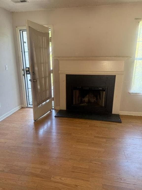 4 bedroom, 3 bathroom, 2,176 sq ft single family residence for sale at 1582 Isleworth Circle, Atlanta, GA 30349 — photo 4