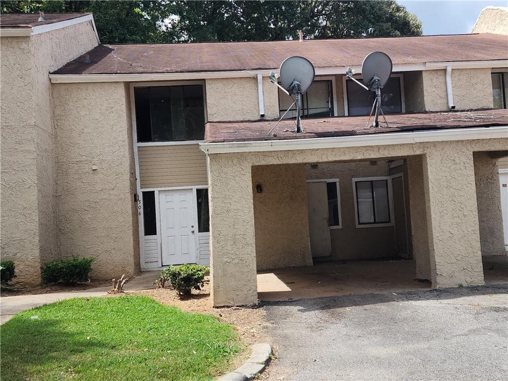 4 bedroom, 3 bathroom, 1,980 sq ft condominium for sale at 3575 Oakvale Road 506, Decatur, GA 30034