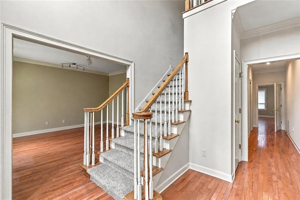5 bedroom, 4 bathroom, 4,510 sq ft single family residence for rent at 3535 Claridge Drive, Marietta, GA 30066 for $3,600 a month — photo 2