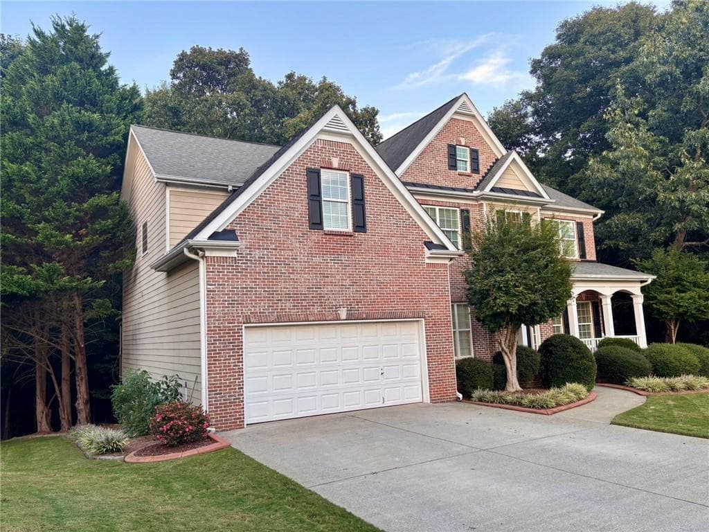 6 bedroom, 4 bathroom, 4,082 sq ft single family residence for sale at 4804 Austin Hills Drive, Suwanee, GA 30024 — photo 2