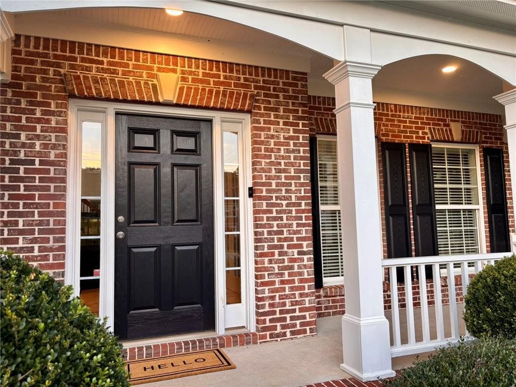 6 bedroom, 4 bathroom, 4,082 sq ft single family residence for sale at 4804 Austin Hills Drive, Suwanee, GA 30024 — photo 4
