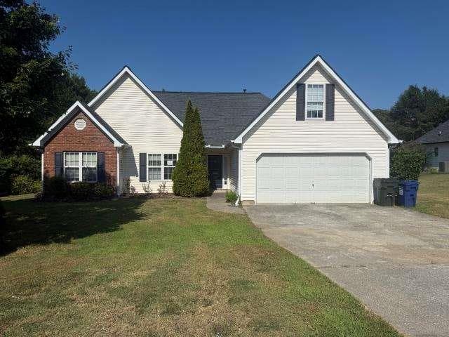 3 bedroom, 2 bathroom, 1,581 sq ft single family residence for sale at 3450 Weeping Willow Lane, Loganville, GA 30052