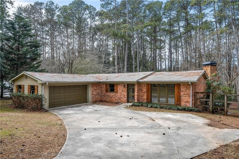 3 bedroom, 3 bathroom, 2,330 sq ft single family residence for rent at 2468 Ridgeway Drive, Atlanta, GA 30360 for $3,400 a month
