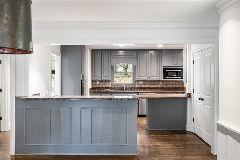 3 bedroom, 3 bathroom, 2,330 sq ft single family residence for rent at 2468 Ridgeway Drive, Atlanta, GA 30360 for $3,400 a month — photo 9