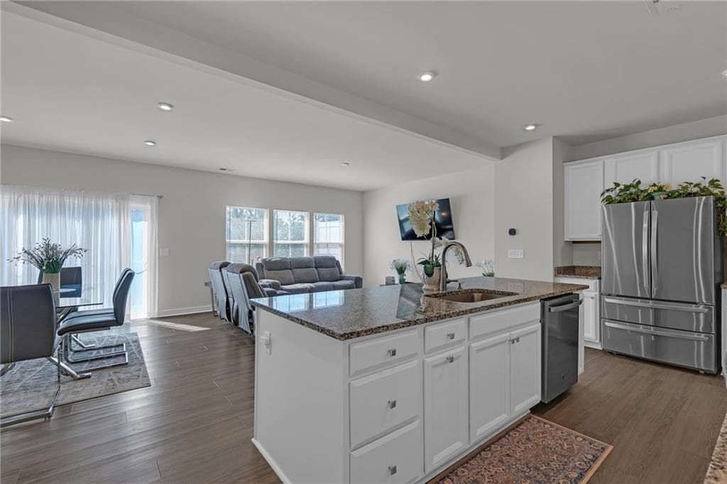 3 bedroom, 3 bathroom, 1,970 sq ft townhouse for sale at 120 Salt Lake Lane, Hoschton, GA 30548 — photo 7
