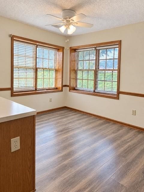 2 bedroom, 2 bathroom, 1,779 sq ft condominium for sale at 7109 Woodridge Lane, Union City, GA 30291 — photo 8