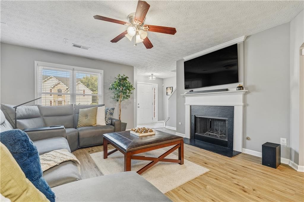 3 bedroom, 3 bathroom, 1,420 sq ft single family residence for sale at 2727 Northgate Way, Acworth, GA 30101 — photo 9