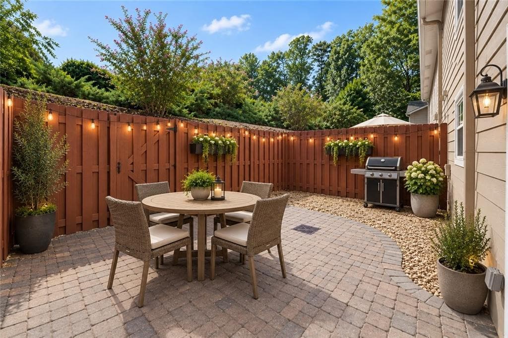 3 bedroom, 3 bathroom, 1,600 sq ft condominium for sale at 1402 Brighton, Sandy Springs, GA 30328 — photo 5