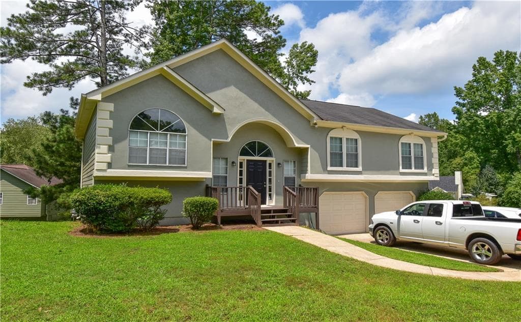 3 bedroom, 2 bathroom, 1,474 sq ft single family residence for rent at 2582 Candler Way, Marietta, GA 30064 for $1,975 a month