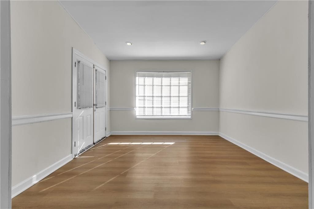 6 bedroom, 4 bathroom, 2,881 sq ft single family residence for sale at 661 Bantry Lane, Stone Mountain, GA 30083 — photo 9