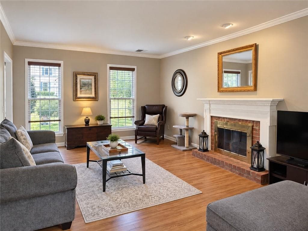 3 bedroom, 3 bathroom, 2,064 sq ft single family residence for sale at 166 Knollwood Drive, Marietta, GA 30064 — photo 4