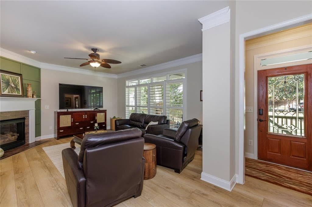 4 bedroom, 3 bathroom, 2,760 sq ft townhouse under contract at 1220 Freedom Lane, Roswell, GA 30075 — photo 7