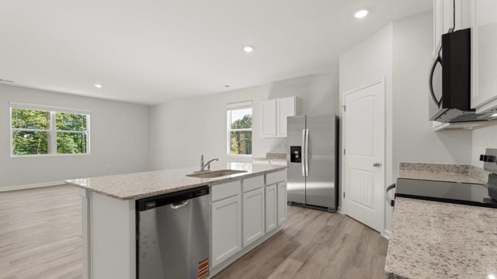 4 bedroom, 2 bathroom, 1,862 sq ft single family residence for sale at 2973 Holden Street, Gainesville, GA 30507 — photo 6