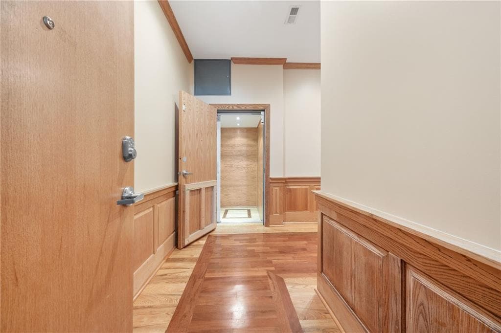 3 bedroom, 3 bathroom, 1,760 sq ft condominium for sale at 384 Ralph Mcgill Boulevard 308, Atlanta, GA 30312 — photo 6