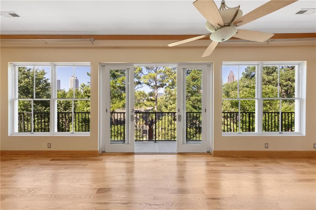 3 bedroom, 3 bathroom, 1,760 sq ft condominium for sale at 384 Ralph Mcgill Boulevard 308, Atlanta, GA 30312 — photo 9