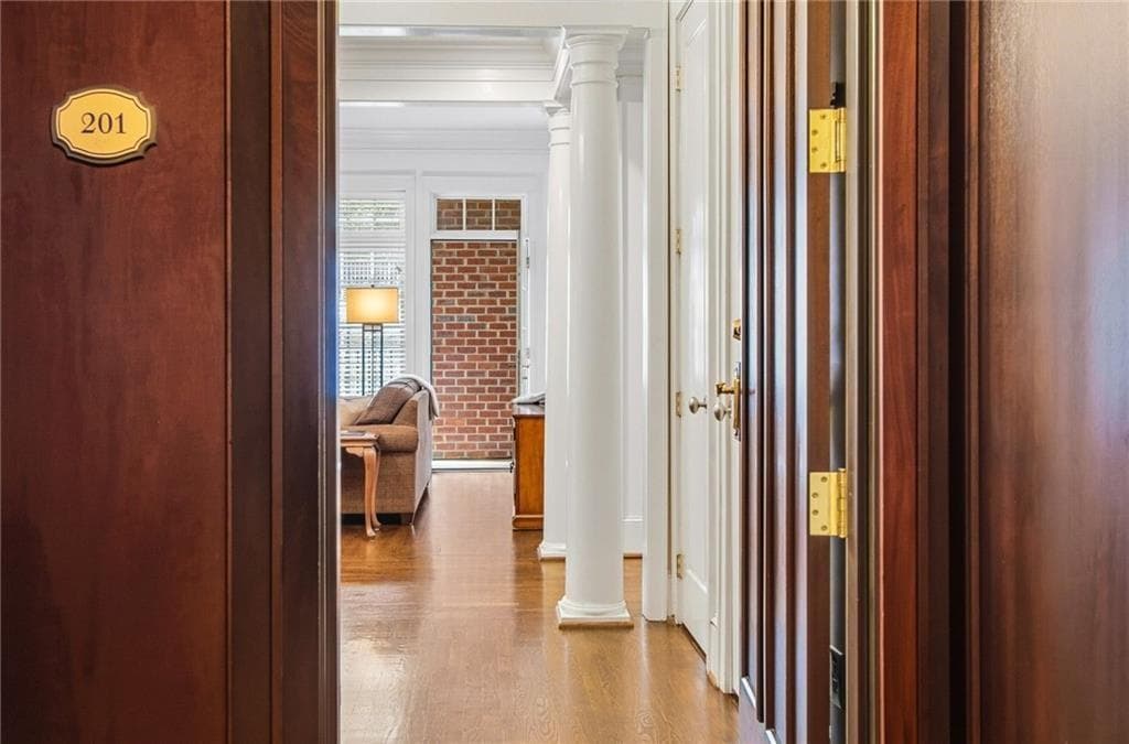 2 bedroom, 2 bathroom, 1,385 sq ft condominium for sale at 77 Peachtree Place 201, Atlanta, GA 30309 — photo 5