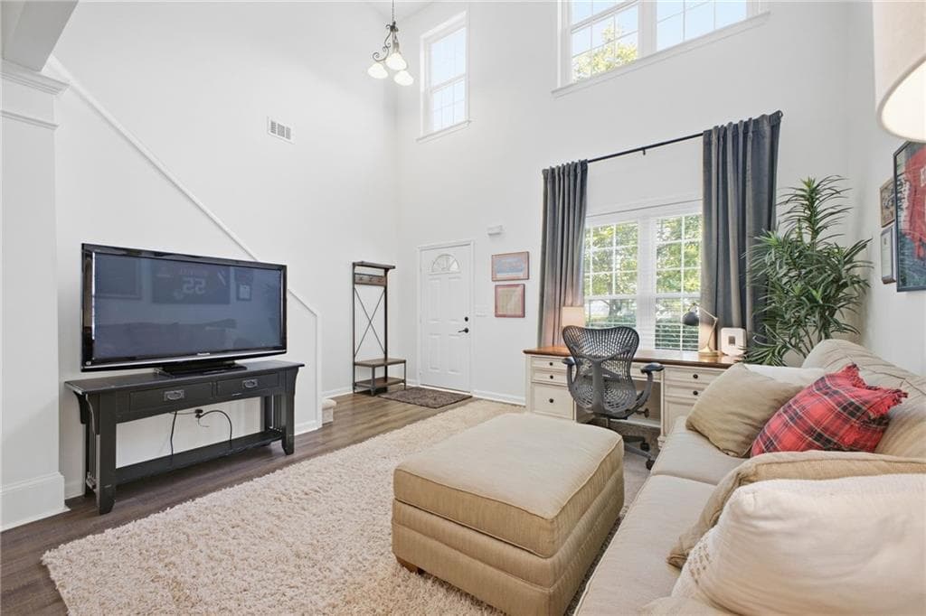 3 bedroom, 3 bathroom, 1,840 sq ft townhouse for sale at 202 Kenninghall Lane 30, Smyrna, GA 30082 — photo 7
