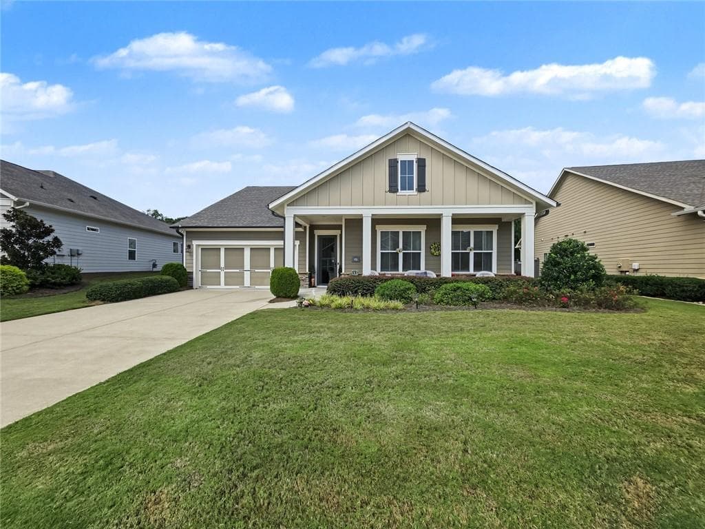 2 bedroom, 2 bathroom, 2,084 sq ft single family residence under contract at 415 Frazier Street, Woodstock, GA 30189