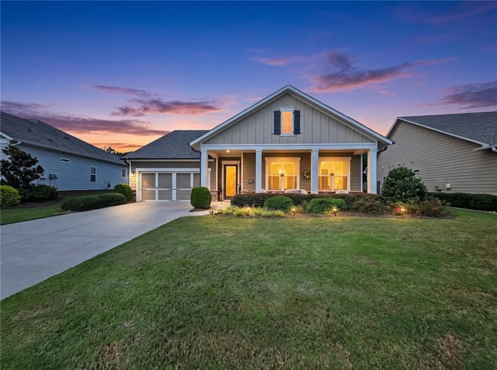 2 bedroom, 2 bathroom, 2,084 sq ft single family residence under contract at 415 Frazier Street, Woodstock, GA 30189 — photo 2