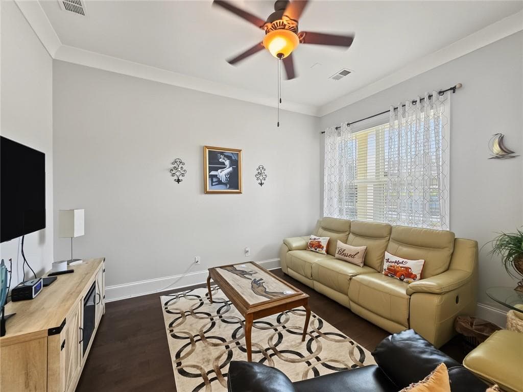 2 bedroom, 2 bathroom, 2,084 sq ft single family residence under contract at 415 Frazier Street, Woodstock, GA 30189 — photo 8
