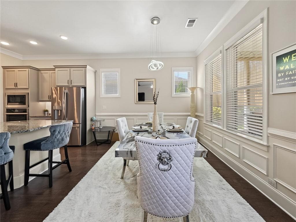 2 bedroom, 2 bathroom, 2,084 sq ft single family residence under contract at 415 Frazier Street, Woodstock, GA 30189 — photo 10