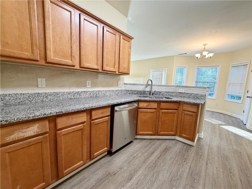4 bedroom, 3 bathroom, 2,262 sq ft single family residence for sale at 3254 Star Pine Court, Duluth, GA 30096 — photo 9